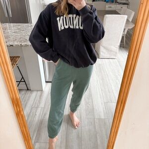 American Eagle Green Fleece Jogger Sweatpants Elastic Waist Lounge Women M